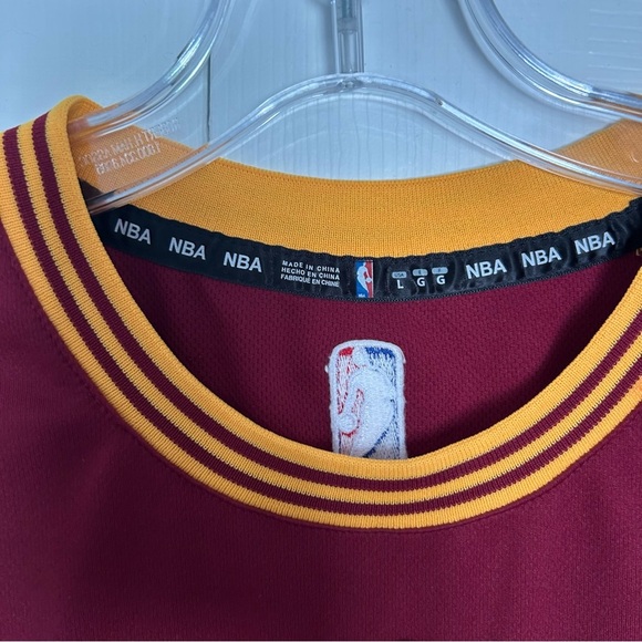 NBA Cleveland LeBron James Jersey - Picture 4 of 5